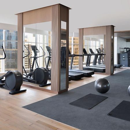 מלון Element By Westin West Bay דוחה מראה חיצוני תמונה The gym at The Hari